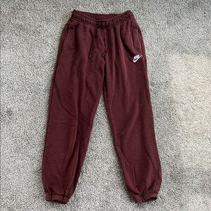 Nike Brown Sweatpants Elastic Cuffs Relaxed Fit